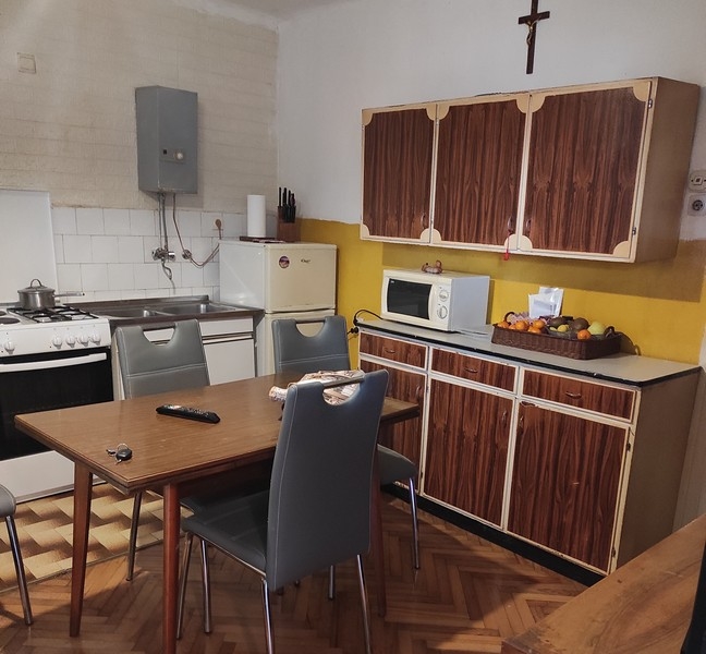 Zařízený dům s kuchyní