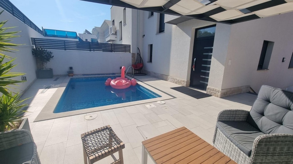 Bazénová oblast luxusní nemovitosti v Chorvatsku