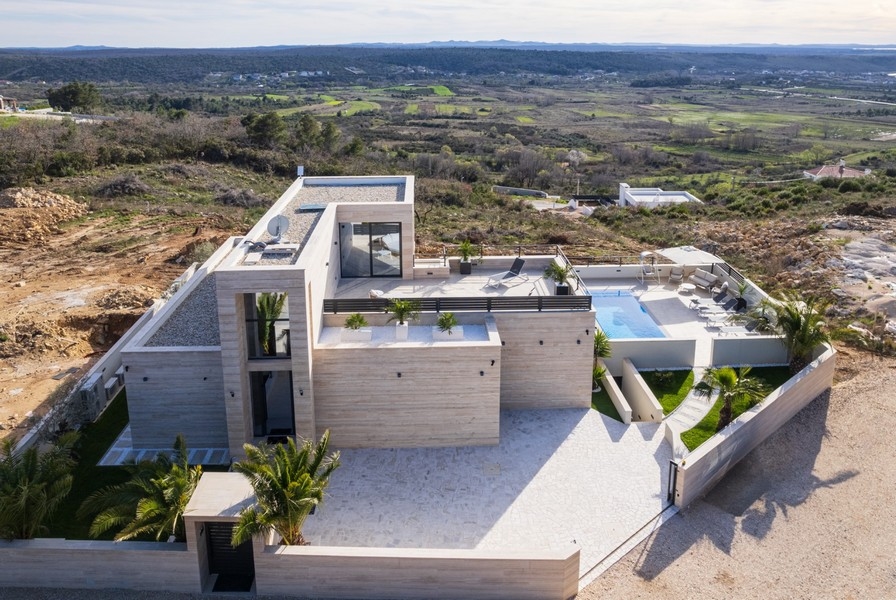 Vila na prodej v Razanac, Zadar, Chorvatsko - Letecký pohled s přehledem krajiny