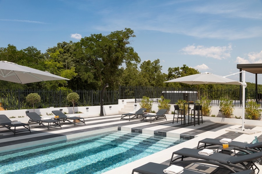 Prodám luxusní vilu s bazénem v Chorvatsku - nemovitost Panorama Scouting H3361.