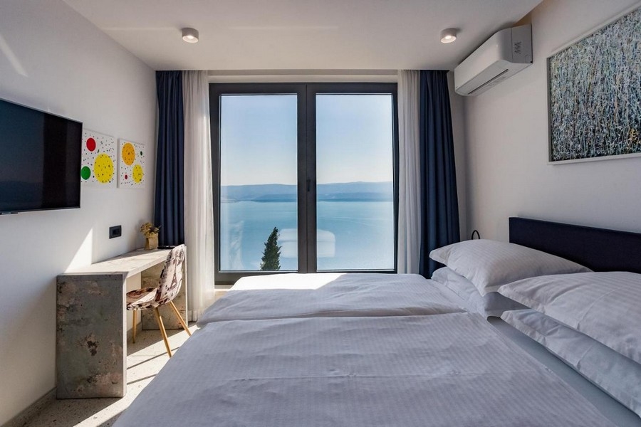 Strávit noc s výhledem na moře - krásný výhled z ložnice objektu H3389.