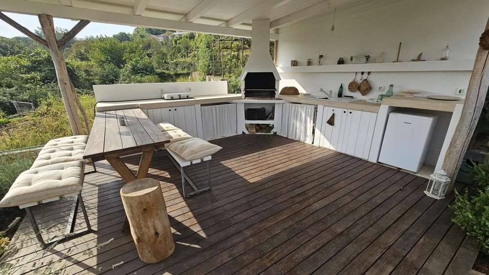 Dům s letní kuchyní na prodej v Chorvatsku - Panorama Scouting.