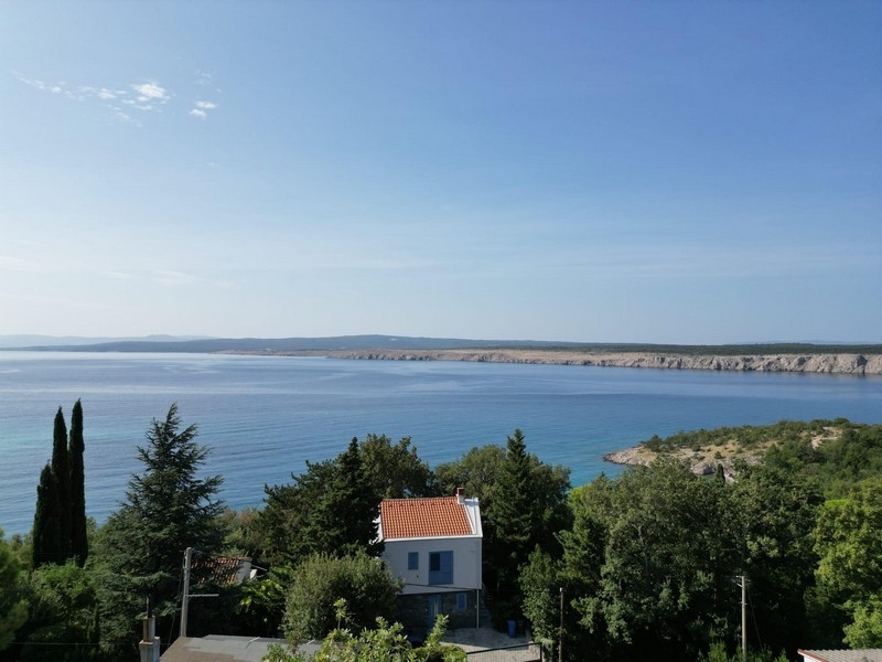 Výhled na moře nemovitosti H3422, která je na prodej v Chorvatsku nedaleko Jadranova.