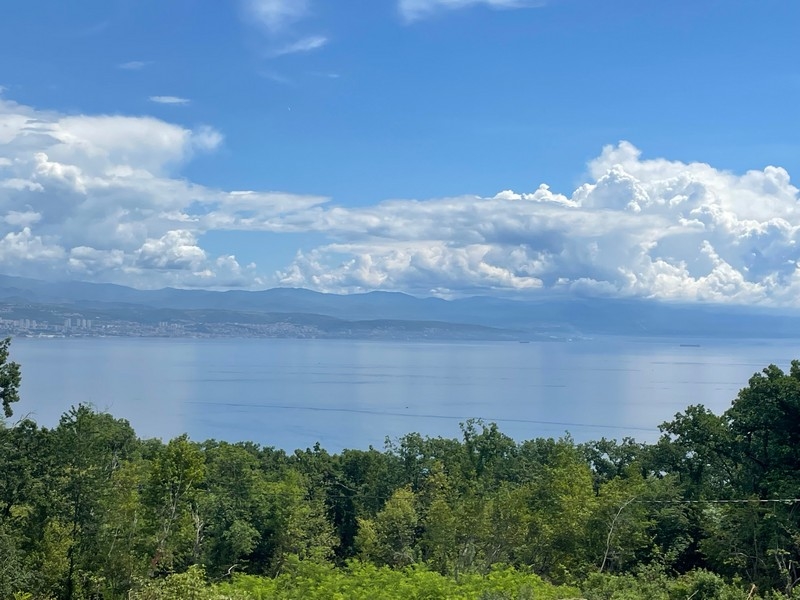 Výhled na moře z nemovitosti H3434 u Opatije v Chorvatsku - Panorama Scouting.
