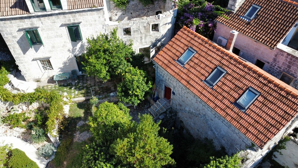 Středomořský kamenný dům na Pelješaci v Chorvatsku na prodej - Panorama Scouting.
