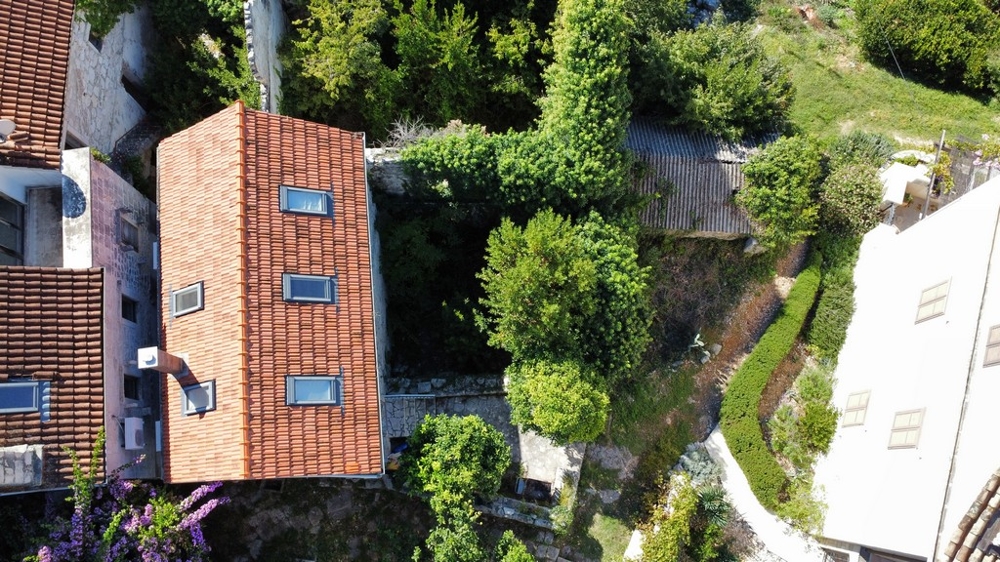 Prodám středomořský dům s malou zahradou v Chorvatsku - Panorama Scouting H3442.