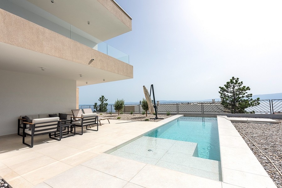 Dům s bazénem v Kostrena, Chorvatsko na prodej - Panorama Scouting.