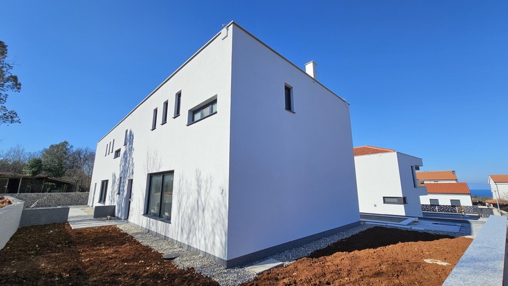 Novostavba dvojdomu s moderním designem