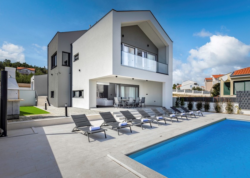 Kupte si luxusní vilu s bazénem v Chorvatsku.