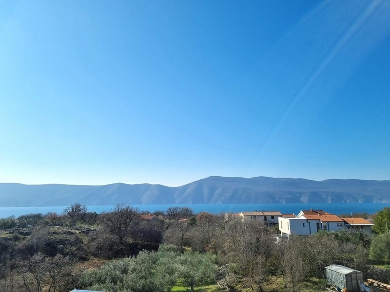 Výhled na moře z nemovitosti H3557 na Krku v Chorvatsku - Panorama Scouting.