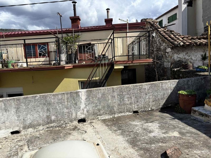 Přístup k objektu H3567 v Selce u Crikvenice.