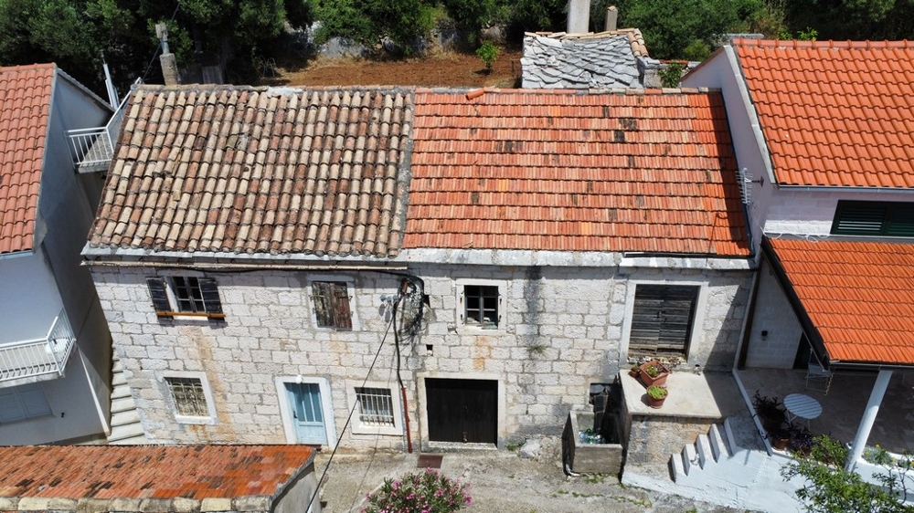 Prodám starý kamenný dům k rekonstrukci v Chorvatsku - Panorama Scouting.