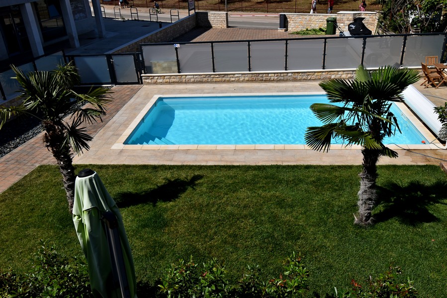 Bazén objektu H3602 v Novigradu, Chorvatsko - Panorama Scouting.