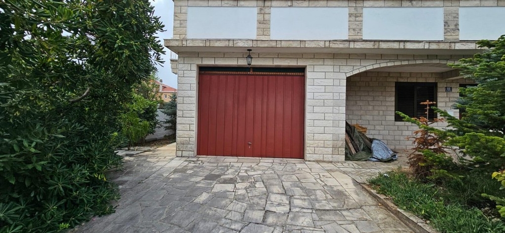 Garáž objektu H3603 v Chorvatsku - Panorama Scouting.