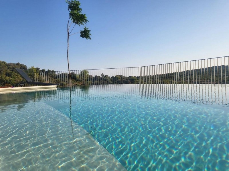 Bazén luxusní nemovitosti H3645 v Chorvatsku - Panorama Scouting.