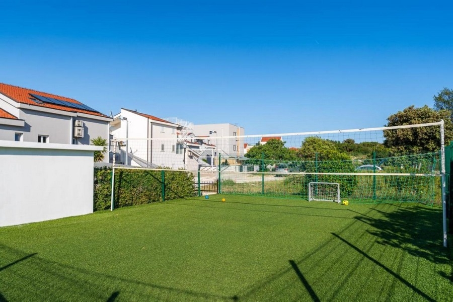 Velká ložnice s dalším posezením