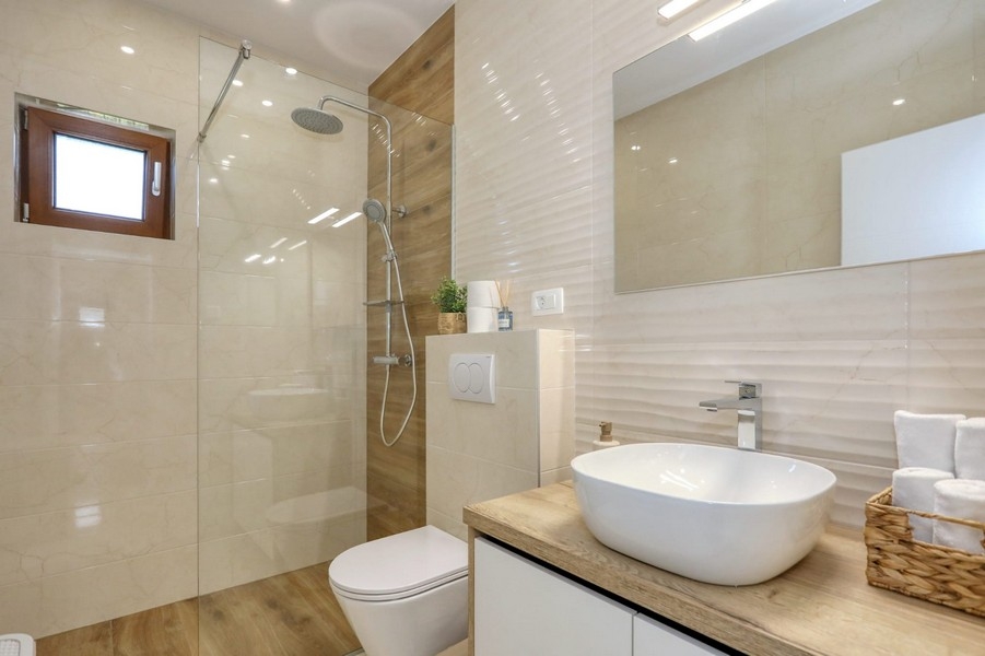 Koupelna se sprchovým koutem