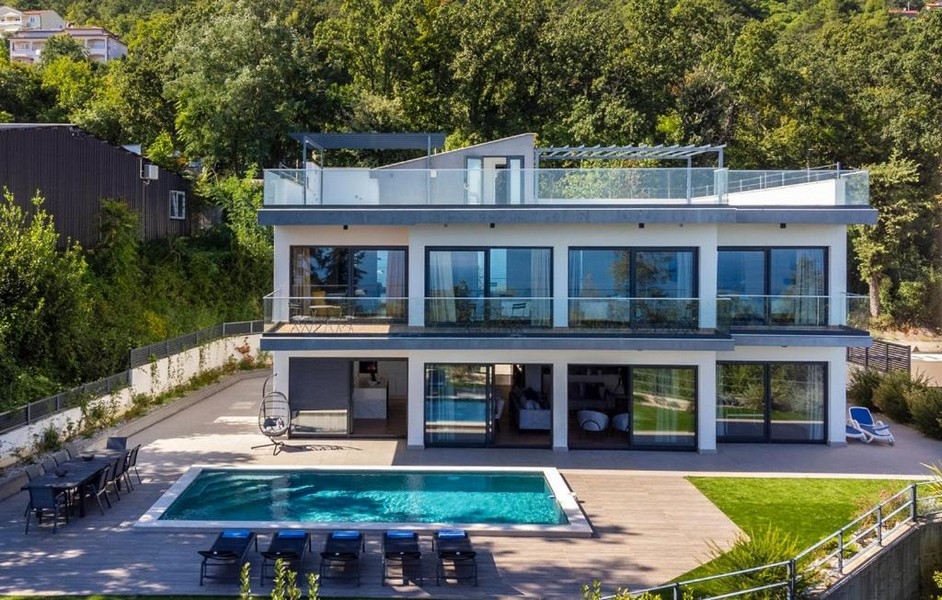 Prodám vilu v Chorvatsku - H3753 u Opatije, oblast Lovran.