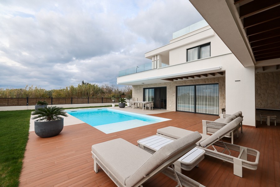 Prodám luxusní vilu nedaleko Zadaru v Chorvatsku - Panorama Scouting H3760