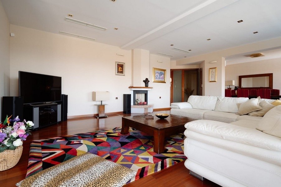 Obývací pokoj s posezením