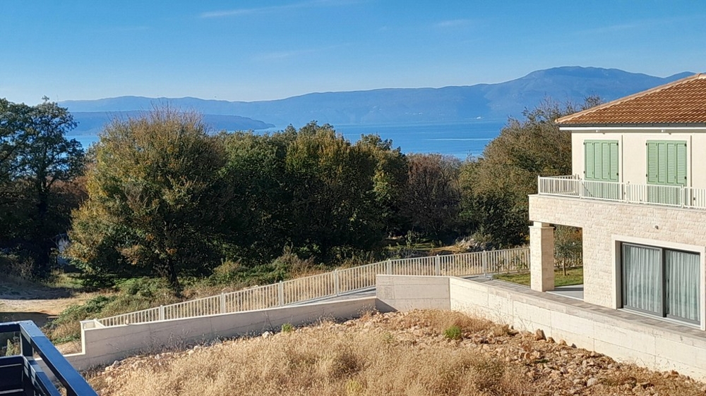 Výhled na moře z terasy domu H3772 v Malinska, ostrov Krk