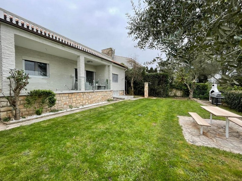 Zahrada s výhledem na moře