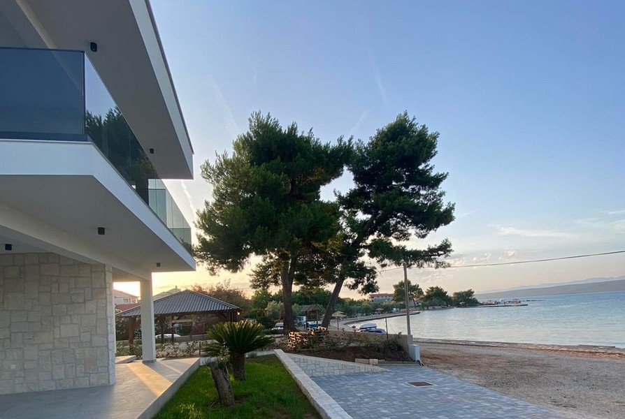 Luxusní vila na pobřeží v Pašman, Dalmácie.