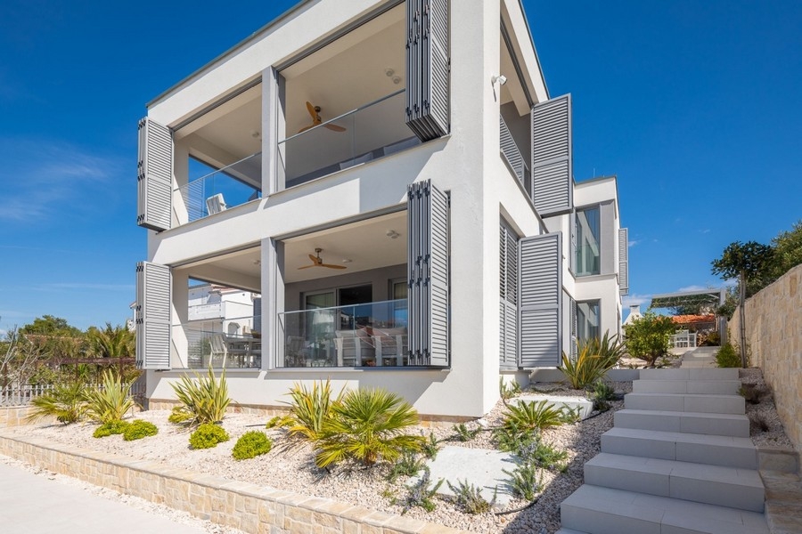 Vily na prodej v Rogoznica, Chorvatsko - Panorama Scouting H3812.