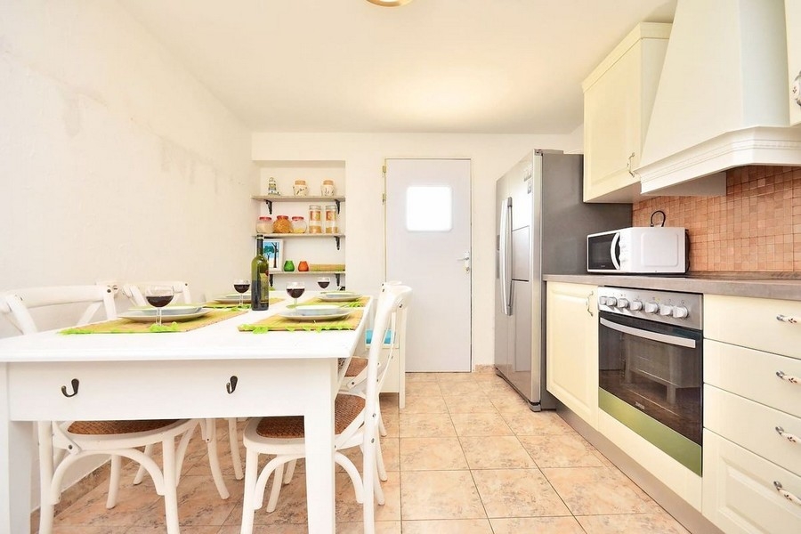 Kuchyň s jídelním koutem