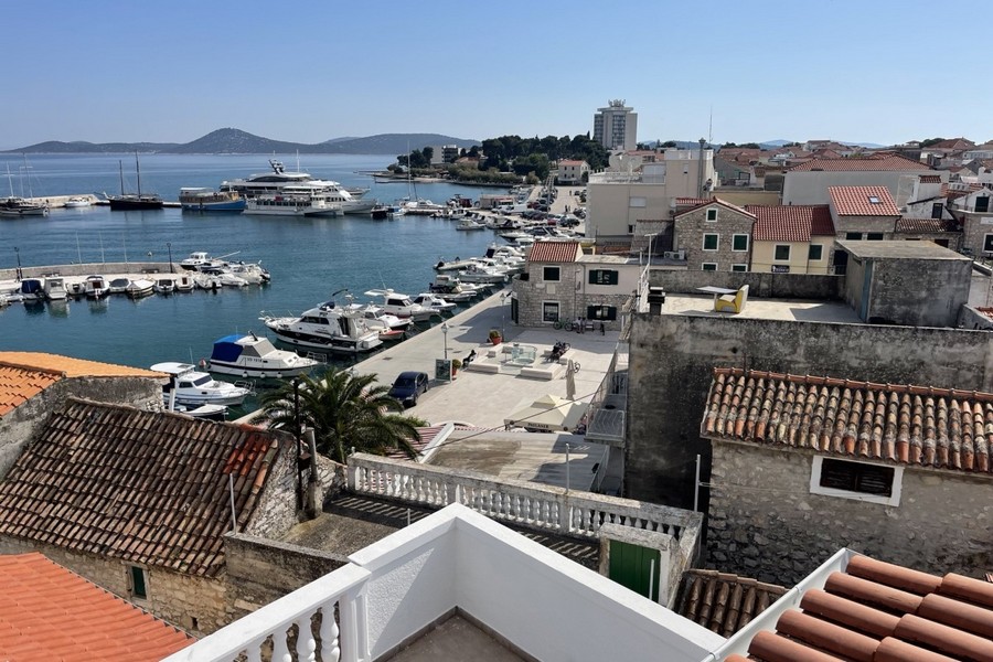 Koupit dům v Vodice, Chorvatsko - Panorama Scouting H3835