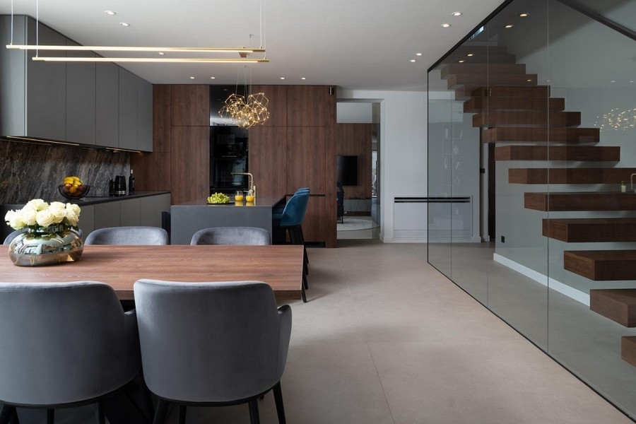 Kuchyň s ostrůvkem na vaření a kvalitním vybavením v Chorvatsku