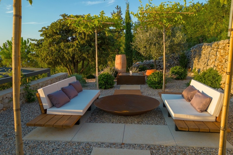 Vyhřívaný nekonečný bazén s panoramatickým výhledem