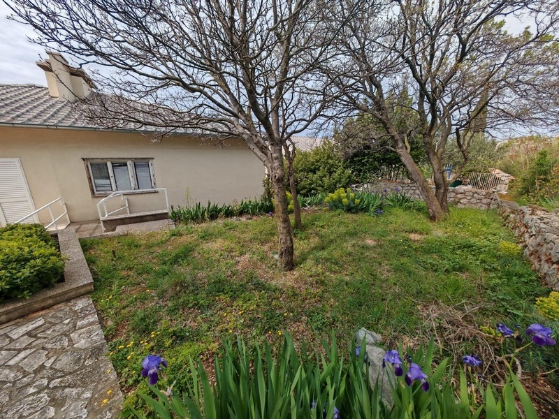 Zahrada pozemku H3893 u Novi Vinodolski.