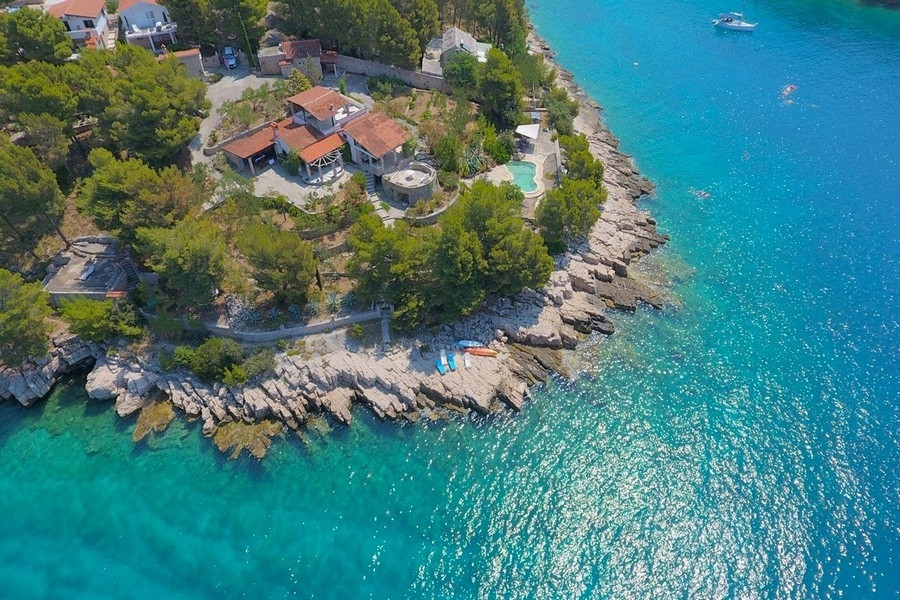 Nemovitost u moře na ostrově Brač - H3929.