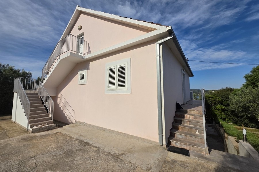 Zpět z nabídky H3930.