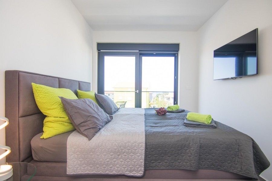 Ložnice se vstupem na balkon