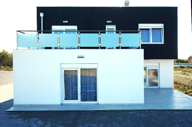 Terasa vily H883 nedaleko Zadaru.